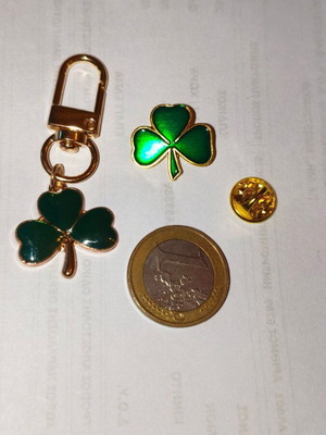 Panathinaikos Shamrock Pin and Keychain New