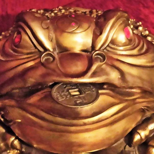 Large Feng Shui Frog new, solid bronze