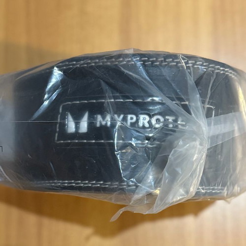 Myprotein leather lifting belt Small new (23"-32")