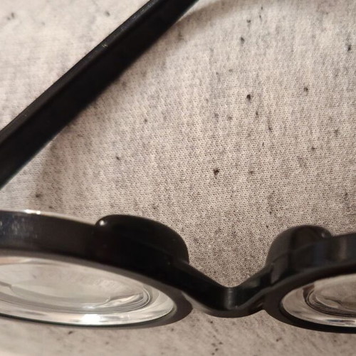 Carnival glasses used, distortion effect with broken arm