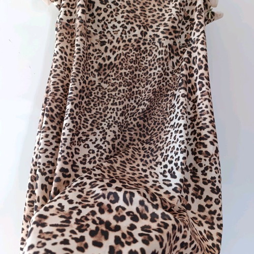 Midi dress animal print H&M like new, asymmetric