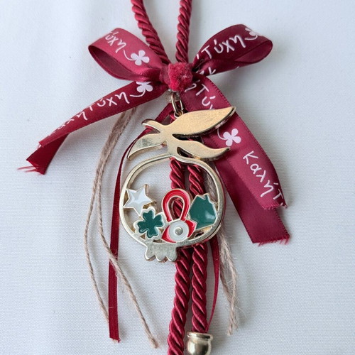 Tabletop/hanging good luck charm for a good year like new