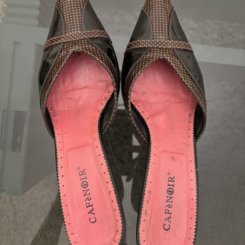 CafèNoir mules used, black patent leather with pink polka dots, 6cm heel