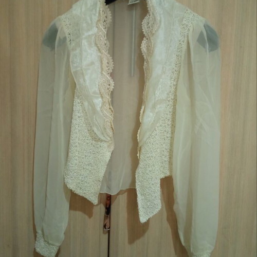 Vintage Chic bolero like new, ecru with lace and embossed texture