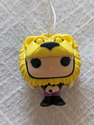 Luna Lovegood Lion Hat, Kinder joy Harry Potter Funko Pop!