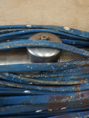 Υποβρύχια αντλία θαλάσσης μεταχειρισμένη μεγάλων παροχών πολυβάθμια