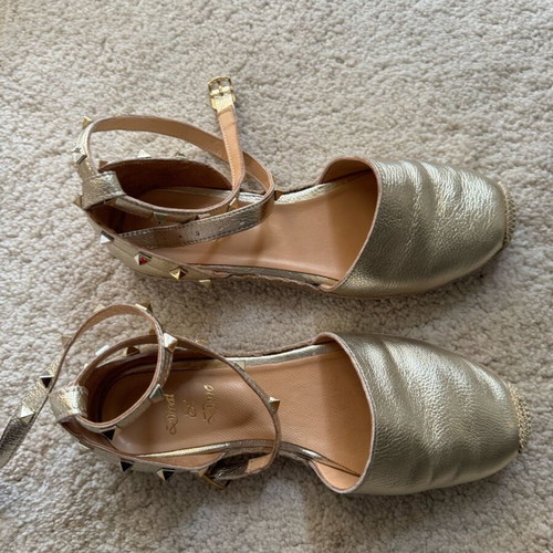 Flat espadrilles like new, gold and silver with studs