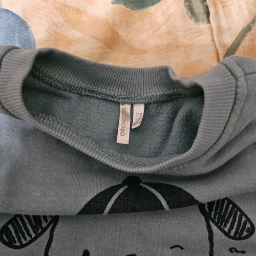 Used baby shirts for 12 to 24 months, 5 thick winter tops