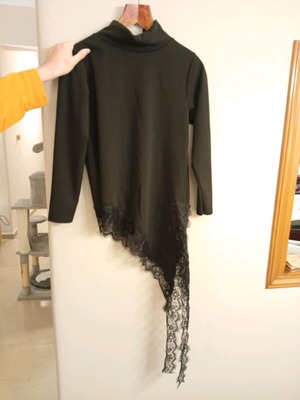 Black asymmetrical blouse with lace loose turtleneck one size new