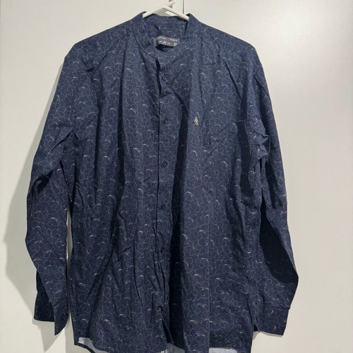 Shirt with pattern like new, size XXL