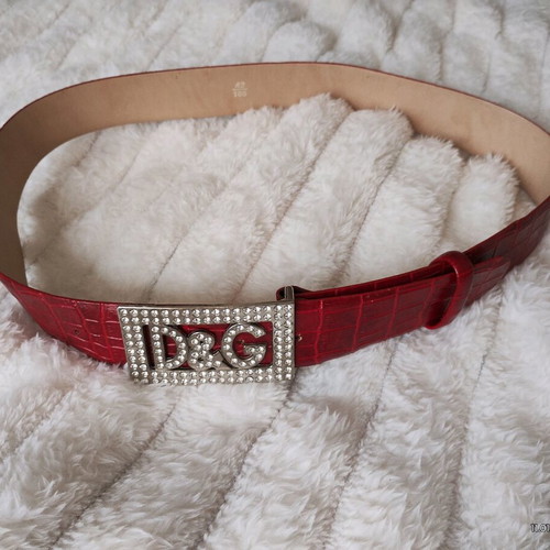 Belt made of eco leather like new, red, size 105