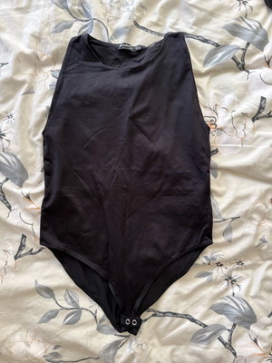 Κορμάκι Stradivarius μαύρο σαν καινούργιο, μέγεθος M