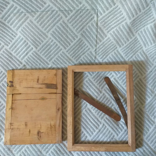 Zeiss Ikon 37mm filter and wooden photographic plate frame used