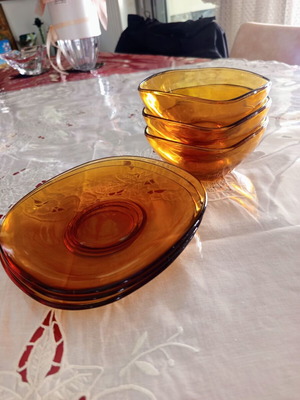 Vintage σετ Amber μπολ με πιατάκια μεταχειρισμένο, τετράγωνο design 70s