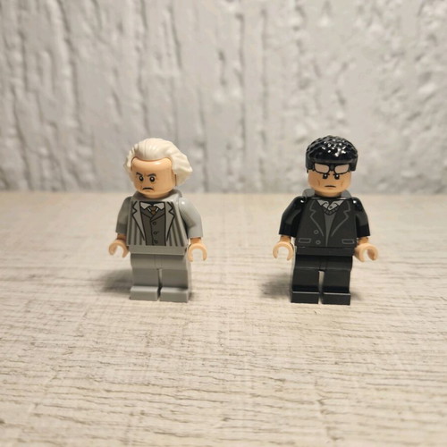 Lego Max Shrek sh0882 and Bruce Wayne sh0884 brand new from set 76252