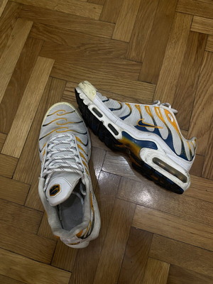 Αθλητικά παπούτσια Nike TN, νούμερο 42, λευκά και πορτοκαλί