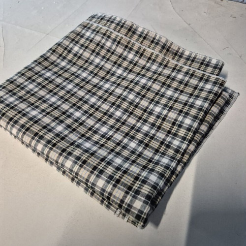 Small tablecloth 80x80 cm like new
