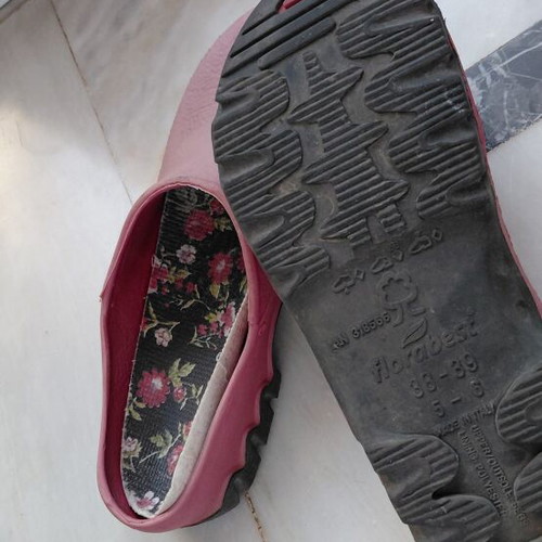 Red plastic garden slippers, women's size 38
