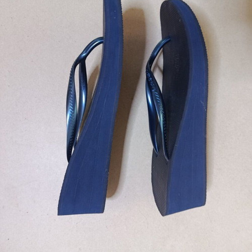 Havaianas Slim Wedge flip flops size 41 new, dark blue
