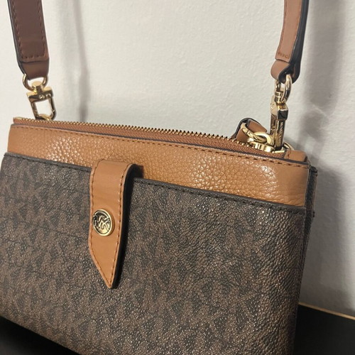 Michael Kors crossbody bag tan like new