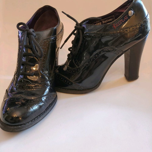 Replay women's oxford heels used, black patent leather