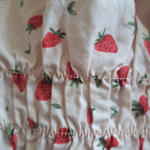 Zara Strawberry Smocked Camisole Top like new, size 152 cm, age 12