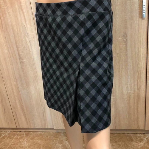 Marks & Spencer skirt new, size M/L, grey and black