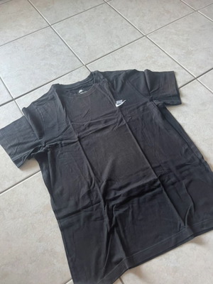 Nike t-shirt, black, size L