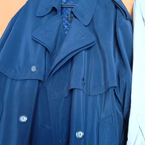 Avanti blue velvet trench coat like new, size L