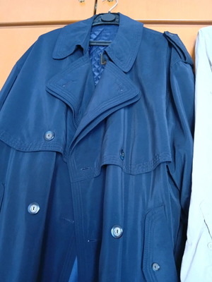 Avanti blue velvet trench coat like new, size L