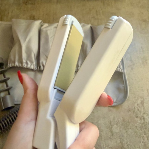 Phillips Beauty 8 in 1 Geometricks curling iron straightener set like new