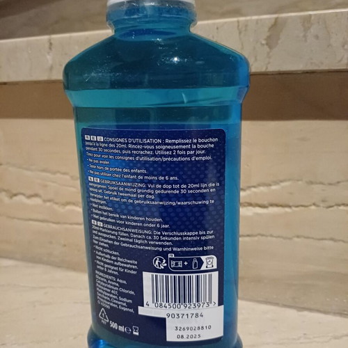 Oral B mouthwash pack of 3, unopened, expired date