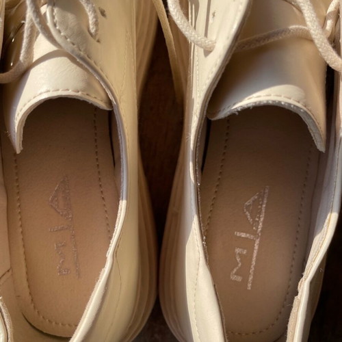 Women's Oxford shoes new, size 41, beige