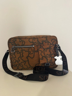 Tous cross body bag like new, stonewashed tan