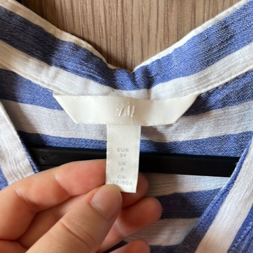 Sleeveless women's shirt H&M XS 100% viscose like new, white and blue