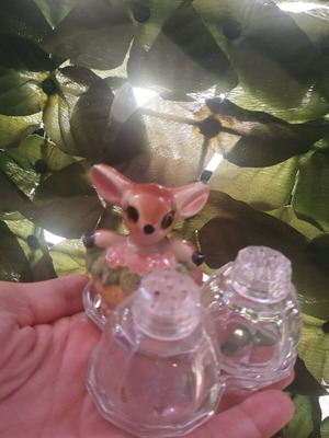 Salt Shaker used with small classic deer 1968