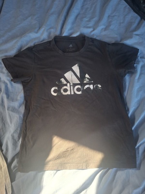 Adidas T-shirt used, size S, black, boys' sportswear