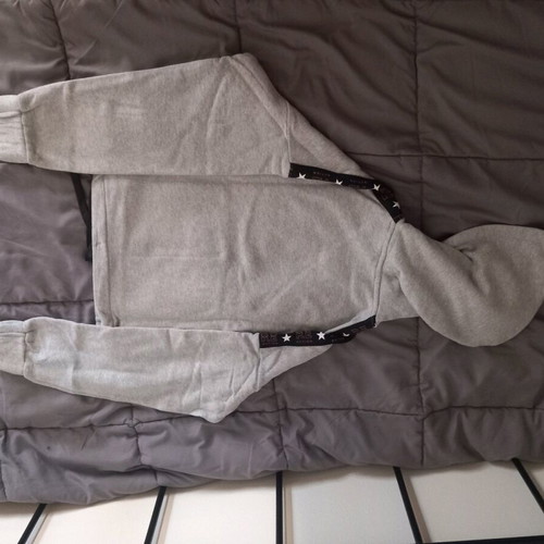 Women's hoodie like new, comfortable and warm