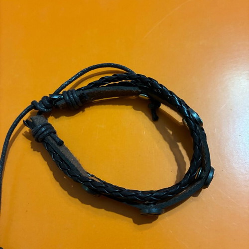 Leather bracelet new