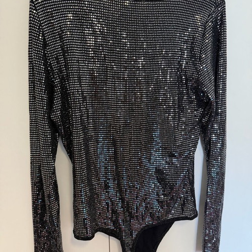 Ichi metallic effect bodysuit new, size medium
