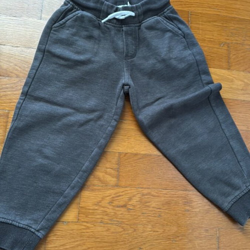 Set of 6 boys' sweatpants like new, multicolor
