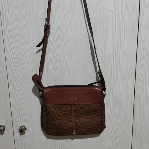 Kem crossbody bag like new