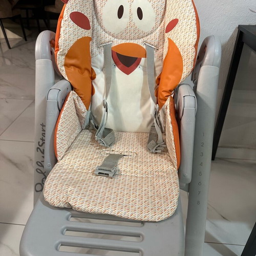 Chicco high chair used with adjustable backrest and 4 wheels
