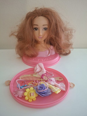 Hairdressing set and cosmetics like new