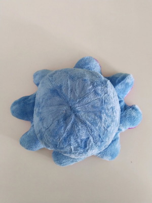 Reversible plush octopus like new