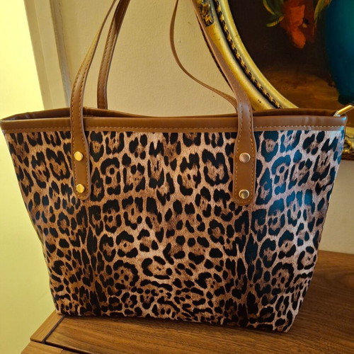 WOMEN'S LEOPARD ANIMAL PRINT BAG BRAND NEW