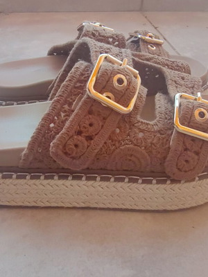 Bottega Veneta knitted platform sandals, size 36, brown