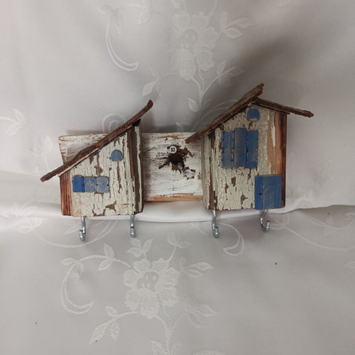 Handmade wooden wall key holder