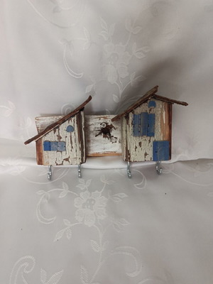 Handmade wooden wall key holder
