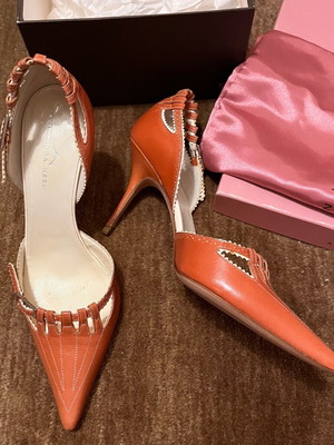Alexandra Neel orange classic high heels like new, size 36.5